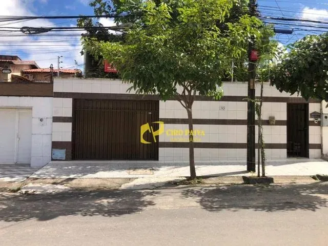 Imagem 1: Casa com 6 Dormitórios À Venda, 400 M² por R$ 950.000 - Cidade dos Funcionários