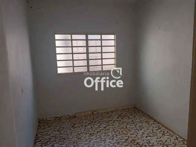 Imagem 11: Casa com 3 Dormitórios À Venda, 300 M² por R$ 370.000,00 - Maracanã - Anápolis/Go