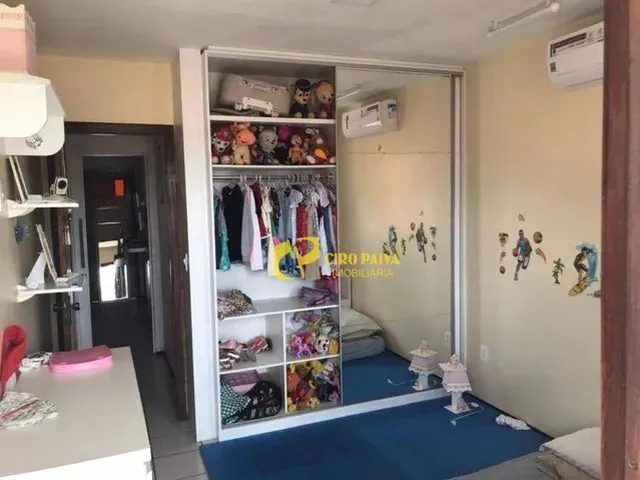 Imagem 10: Casa com 3 Dormitórios À Venda, 135 M² por R$ 580.000,00 - Cidade dos Funcionários