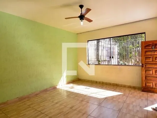 Imagem: Casa para Aluguel - Carlos Prates, 3 Quartos
