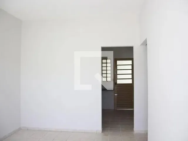 Imagem 1: Casa para Aluguel - Marta Helena, 2 Quartos, 60 M2