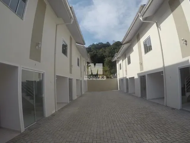 Imagem: Casa para Aluguel, 2 Quartos, 1 Vaga, Azambuja