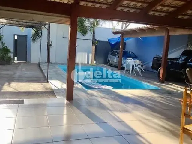 Imagem 8: Casa para Aluguel, 2 Quartos, 2 Suítes, 3 Vagas, Bosque dos Buritis - Uberlândia/Mg