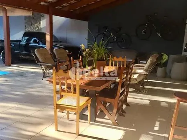 Imagem 10: Casa para Aluguel, 2 Quartos, 2 Suítes, 3 Vagas, Bosque dos Buritis - Uberlândia/Mg