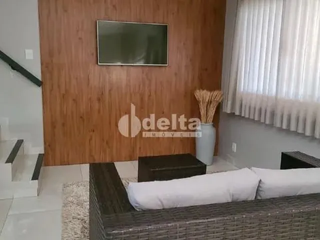 Imagem 15: Casa para Aluguel, 2 Quartos, 2 Suítes, 3 Vagas, Bosque dos Buritis - Uberlândia/Mg
