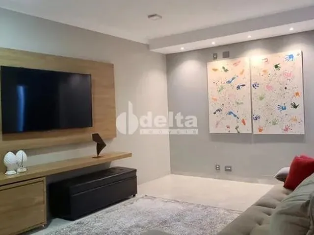 Imagem 13: Casa para Aluguel, 2 Quartos, 2 Suítes, 3 Vagas, Bosque dos Buritis - Uberlândia/Mg