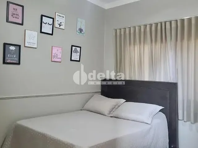 Imagem 3: Casa para Aluguel, 2 Quartos, 2 Suítes, 3 Vagas, Bosque dos Buritis - Uberlândia/Mg