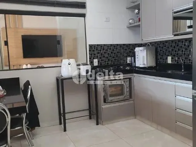Imagem 9: Casa para Aluguel, 2 Quartos, 2 Suítes, 3 Vagas, Bosque dos Buritis - Uberlândia/Mg