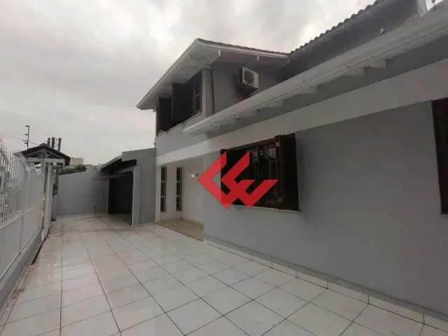 Imagem: Sobrado com 4 Dormitórios - Venda por R$