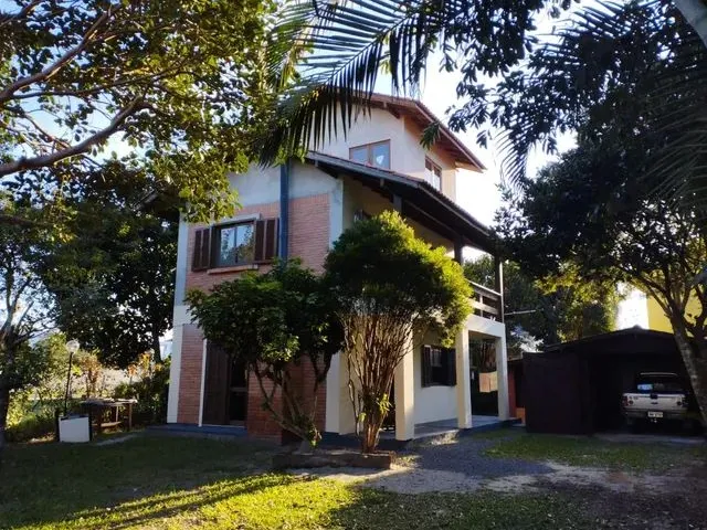 Imagem: Casa de 3 Dormitórios no Campeche