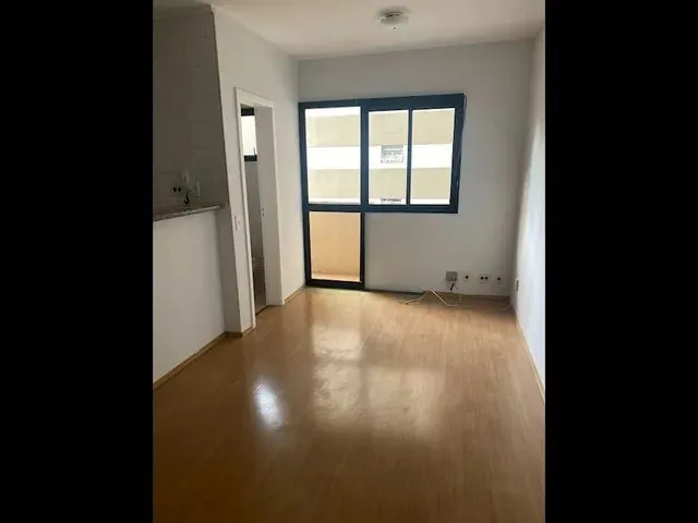 Imagem: O apartamento possui 2 Dormitórios, 1 Banheiro, 1 Vaga na