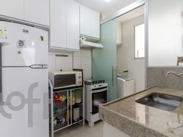 Imagem 4: Alugo Um Quarto Todo Mobiliado para Uma Moça no Diamante, Próximo À Estação