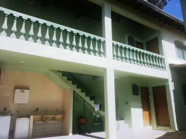 Imagem: Casa com 5 Dormitórios À Venda em Contagem