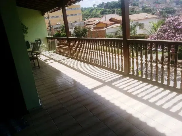 Imagem 6: Casa com 5 Dormitórios À Venda em Contagem
