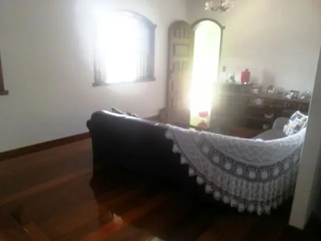Imagem 9: Casa com 5 Dormitórios À Venda em Contagem