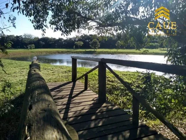 Imagem 5: Casa em Condomínio Fechado com Lagoa