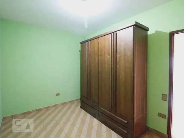 Imagem 3: Casa para Venda Possui 101 Metros Quadrados com 3 Quartos em Sete de Abril - Salvador - Ba