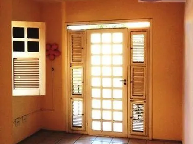 Imagem 2: Casa com 3 Dormitórios À Venda, 120 M² por R$ 280.000,00 - Lagoa Redonda - Fortaleza/Ce
