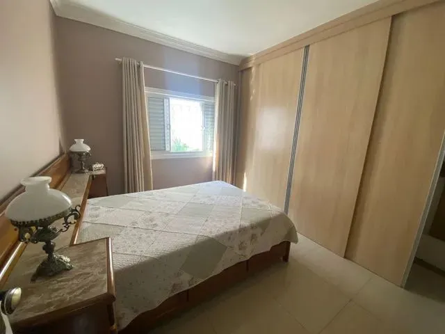Imagem 6: Casa com 4 Dormitórios À Venda em Contagem