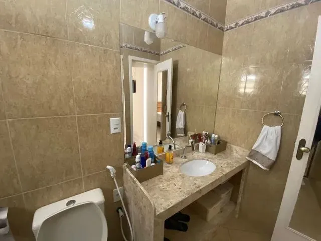 Imagem 3: Casa com 4 Dormitórios À Venda em Contagem