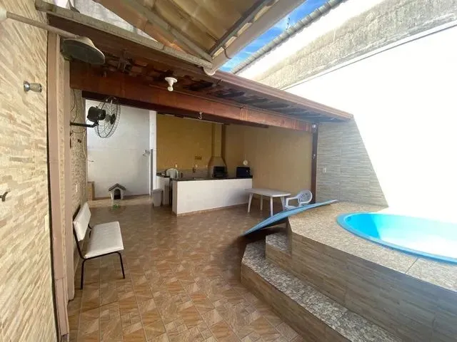 Imagem 12: Casa com 4 Dormitórios À Venda em Contagem