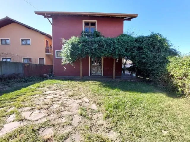 Imagem 1: Casa para Aluguel com 210 Metros Quadrados com 2 Quartos em Campeche - Florianópolis - Sc