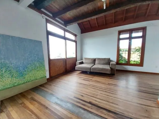 Imagem 15: Casa para Aluguel com 210 Metros Quadrados com 2 Quartos em Campeche - Florianópolis - Sc