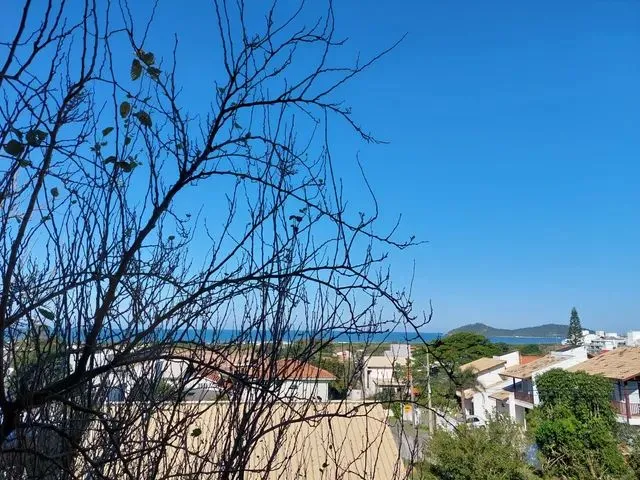 Imagem 9: Casa para Aluguel com 210 Metros Quadrados com 2 Quartos em Campeche - Florianópolis - Sc
