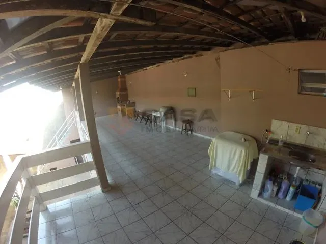 Imagem: Dm- Alugo Casa Enorme para Fins Residenciais