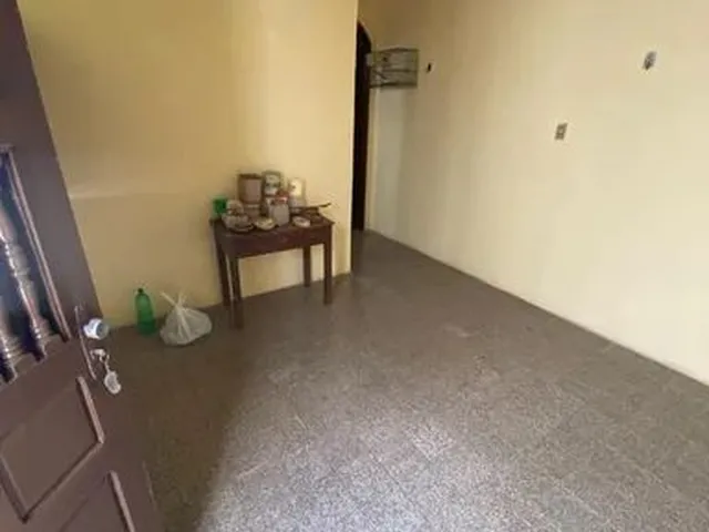 Imagem: A casa possui 5 Dormitórios, 3 Suítes, 3 Banheiros, 2