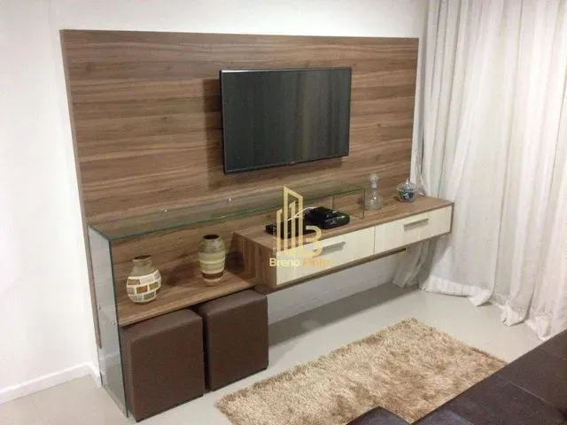 Imagem: O apartamento possui 2 Dormitórios, 1 Suíte, 2 Banheiros,