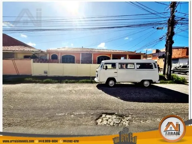 Imagem: Casa - Aluguel e Venda no Bairro Montese
