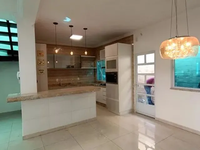 Imagem: Alugo com 4 Suítes / Lazer com Piscina