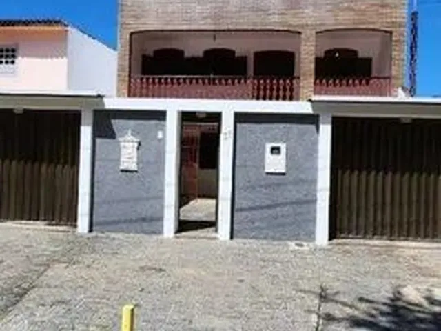 Imagem: Casa com 4 Dormitórios À Venda, 240 M²