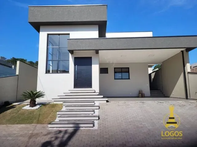 Imagem: Casa Térrea em Condomínio Fechado À Venda