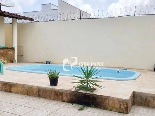 Imagem 2: Casa com 5 Dormitórios À Venda, 356 M² por R$ 900.000,00 - Sapiranga - Fortaleza/Ce
