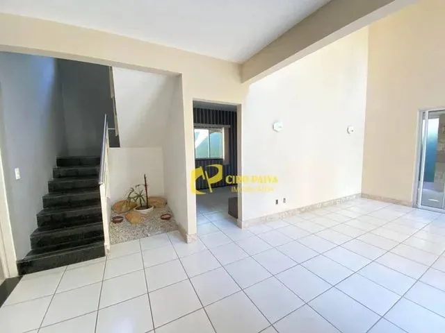 Imagem 5: Casa com 4 Dormitórios À Venda, 175 M² por R$ 750.000,00 - Lagoa Redonda - Fortaleza/Ce