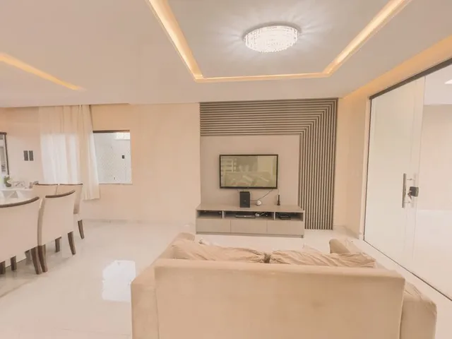 Imagem 5: Casa a Venda com Piscina no Condomínio Jardins da Serra, 4 Quartos