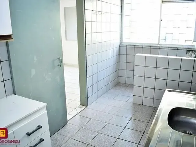 Imagem 2: Apartamento de 2 Quartos À Venda na Trindade