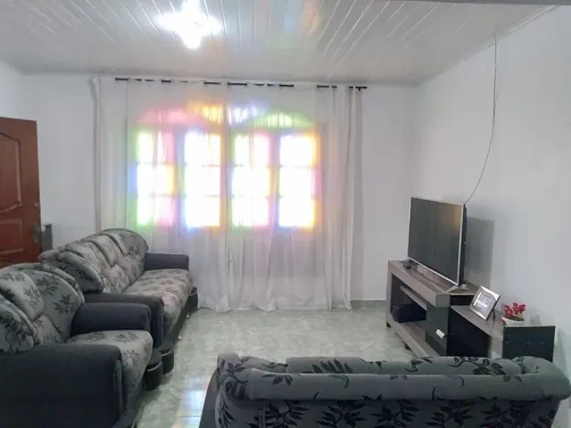 Imagem 3: Casa para Venda com 4 Quartos em Coqueiro - Belém - Pará