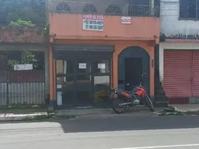 Imagem: A casa possui 4 Dormitórios, 3 Suítes, 3 Banheiros, 1