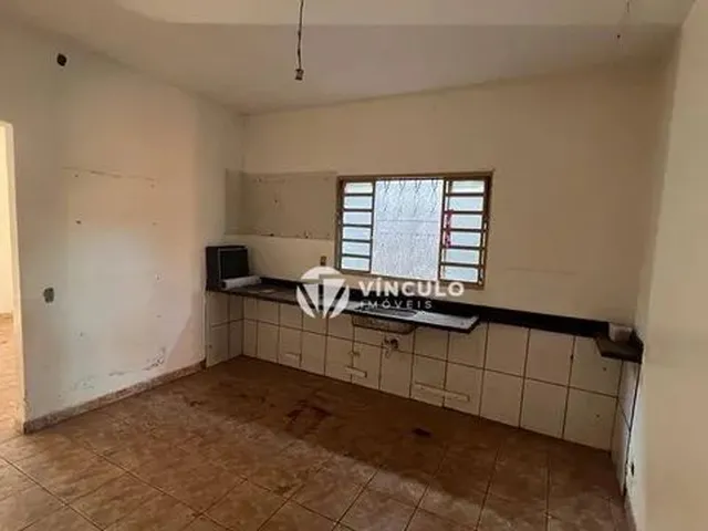 Imagem 2: Casa com 2 Dormitórios À Venda, 95 M² por R$ 170.000,00 - Conjunto Chica Ferreira