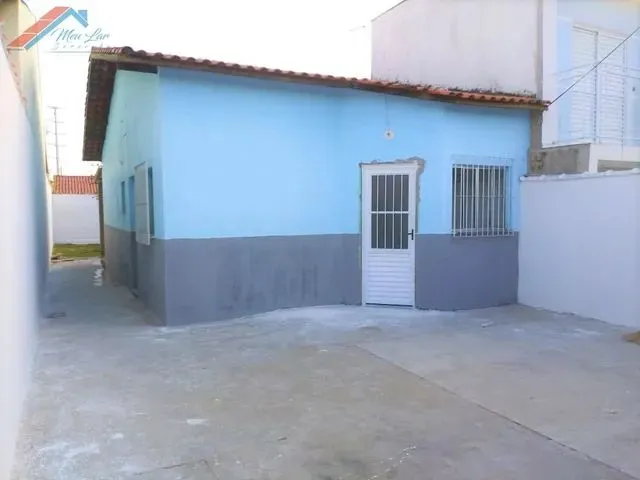 Imagem: Casa Independente com Quintal Amplo e Preço