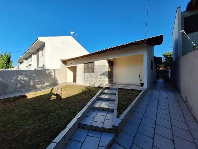 Imagem: Casa com 2 Dormitórios À Venda com 453.3M²