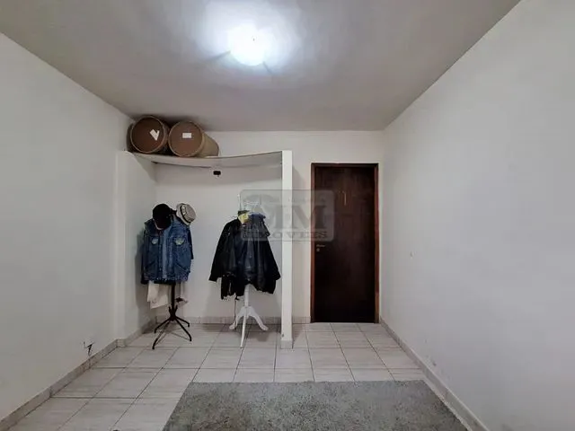 Imagem 3: Casa com 2 Dormitórios À Venda com 453.3M² por R$ 700.000,00 no Bairro Centro