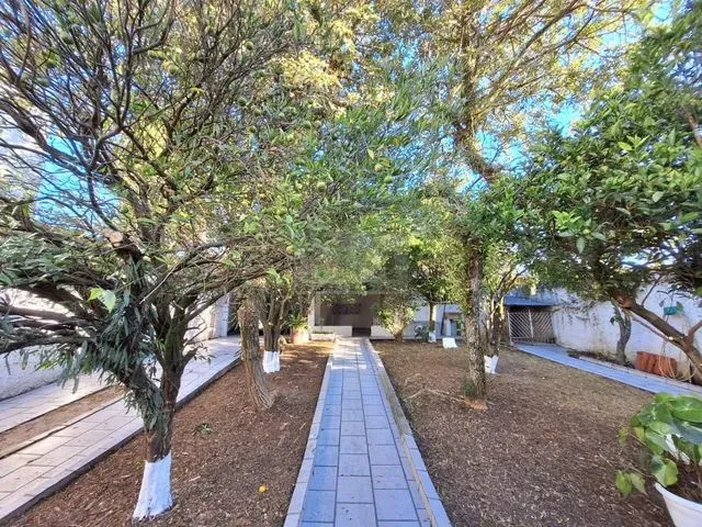 Imagem 4: Casa com 2 Dormitórios À Venda com 453.3M² por R$ 700.000,00 no Bairro Centro