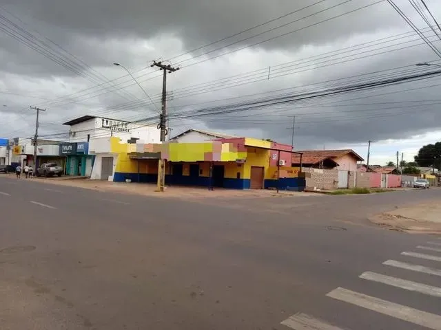 Imagem: Vende-Se Casa com Ponto Comercial de Esquina