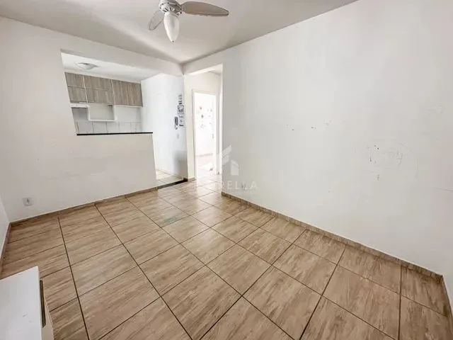 Imagem: Apartamento com 02 Dormitórios no Roçado