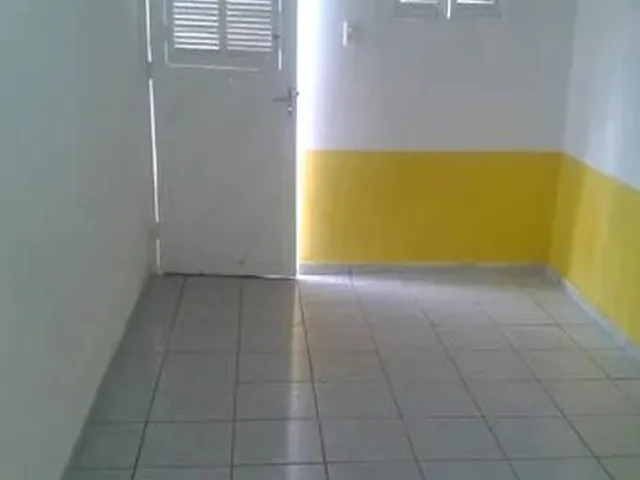 Imagem 5: Quartinhos em Candelaria 330,00
