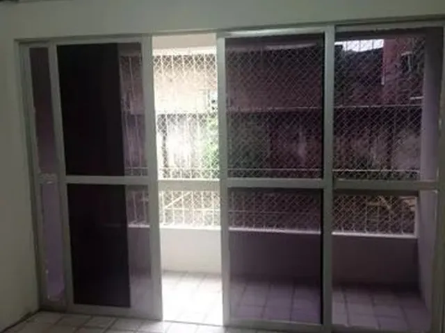Imagem: O apartamento possui 3 Dormitórios, 1 Banheiro, 1 Vaga na